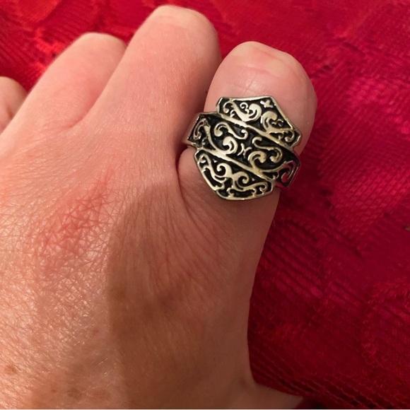 HD Necklace/ ring set - Picture 10 of 11